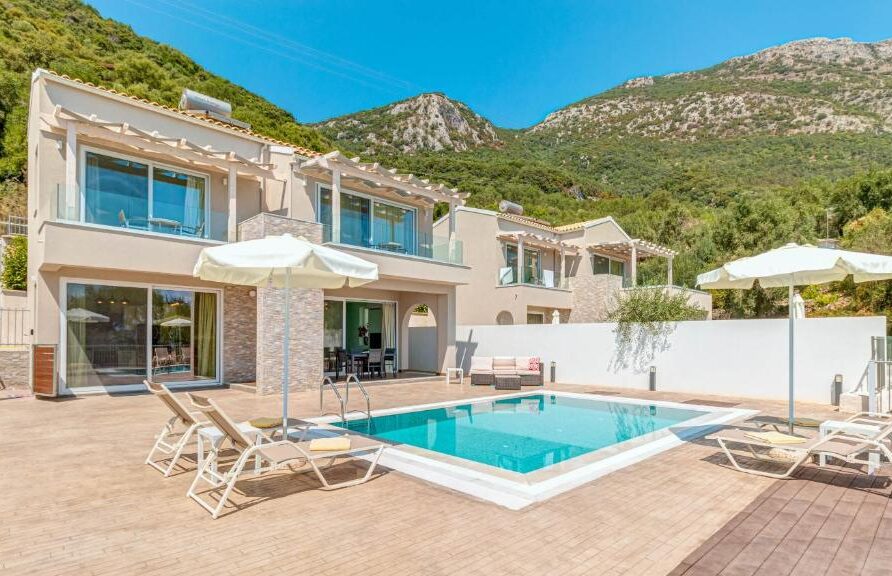 Stavroula Villa, Seaside Serenity with Modern Style